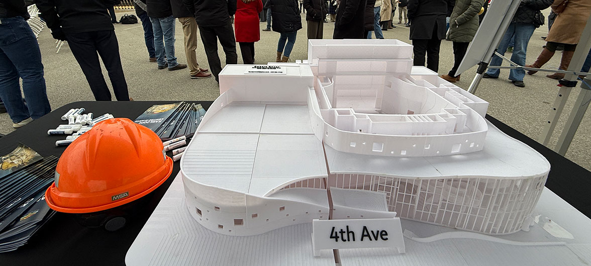 white 3d model of the art centre